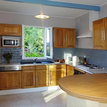度假居 Cottage, Ventes