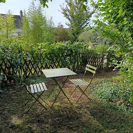 度假居 Cottage, Ventes